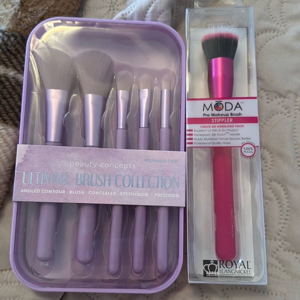 MAKEUP BRUSH BUNDLE
